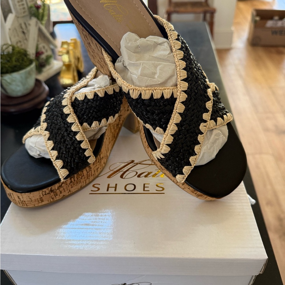 Mata Black and Tan Wedge Sandals
